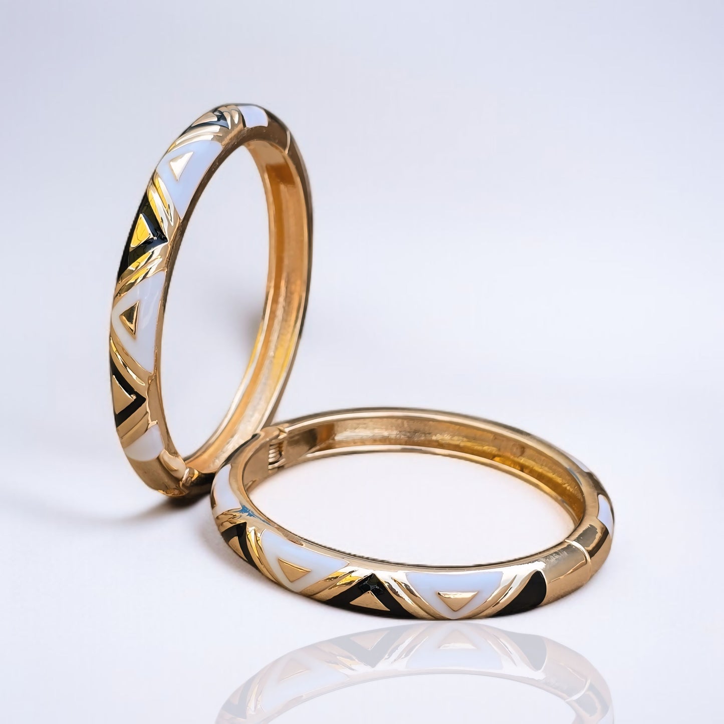 Morni - Blank and White