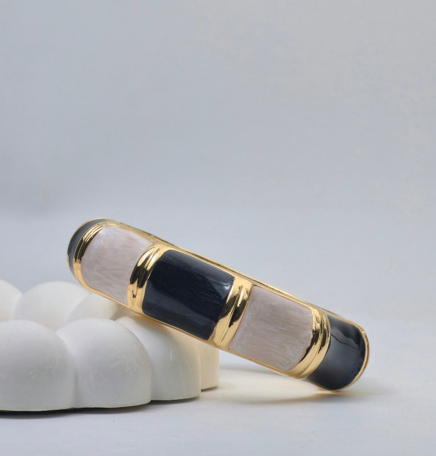 Meher - Black & Beige