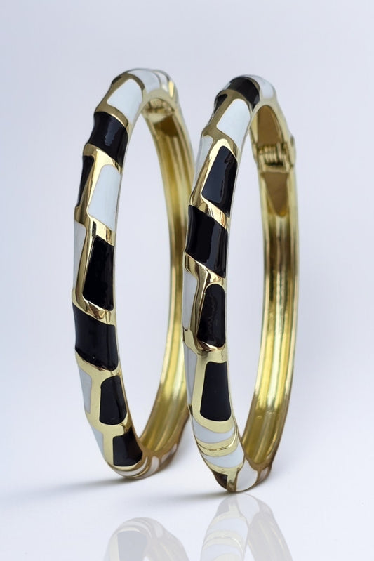 Kashi Enamel Bangles- Black & white